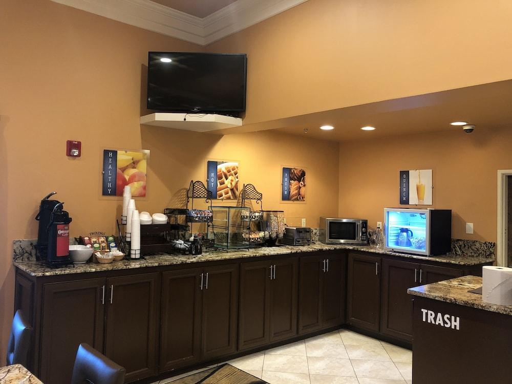 弗米利恩河最佳西方Plus套房酒店 拉法叶 外观 照片